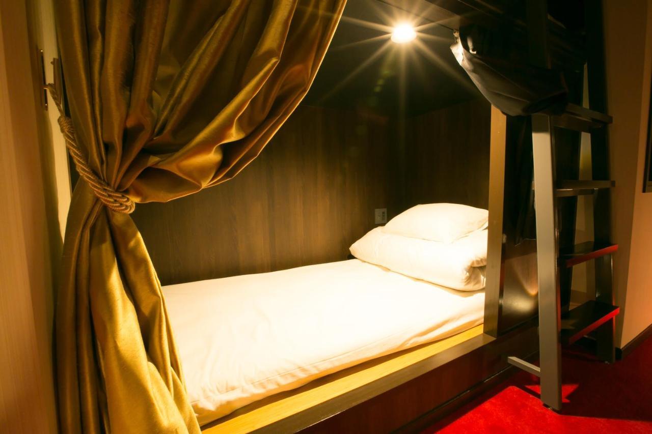 The Limelight Kyoto Hostel Exteriör bild